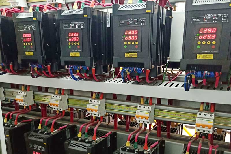 電力調(diào)整器55