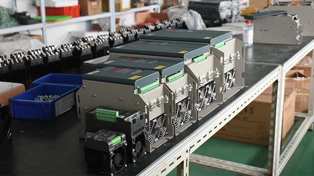 電力調(diào)整器檢查時(shí)需要先做哪些準(zhǔn)備工作？