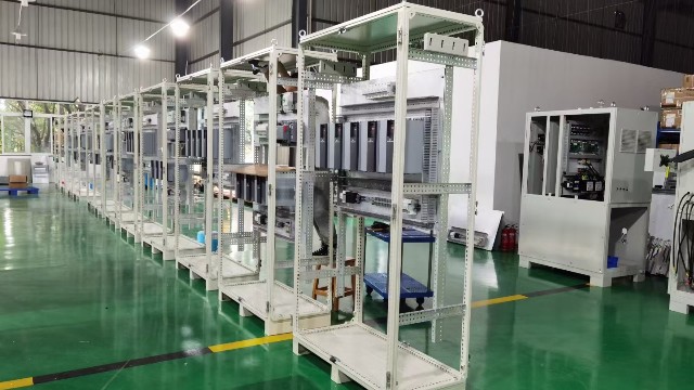 在電力調(diào)整器中，控制算法的選擇是基于什么準則？